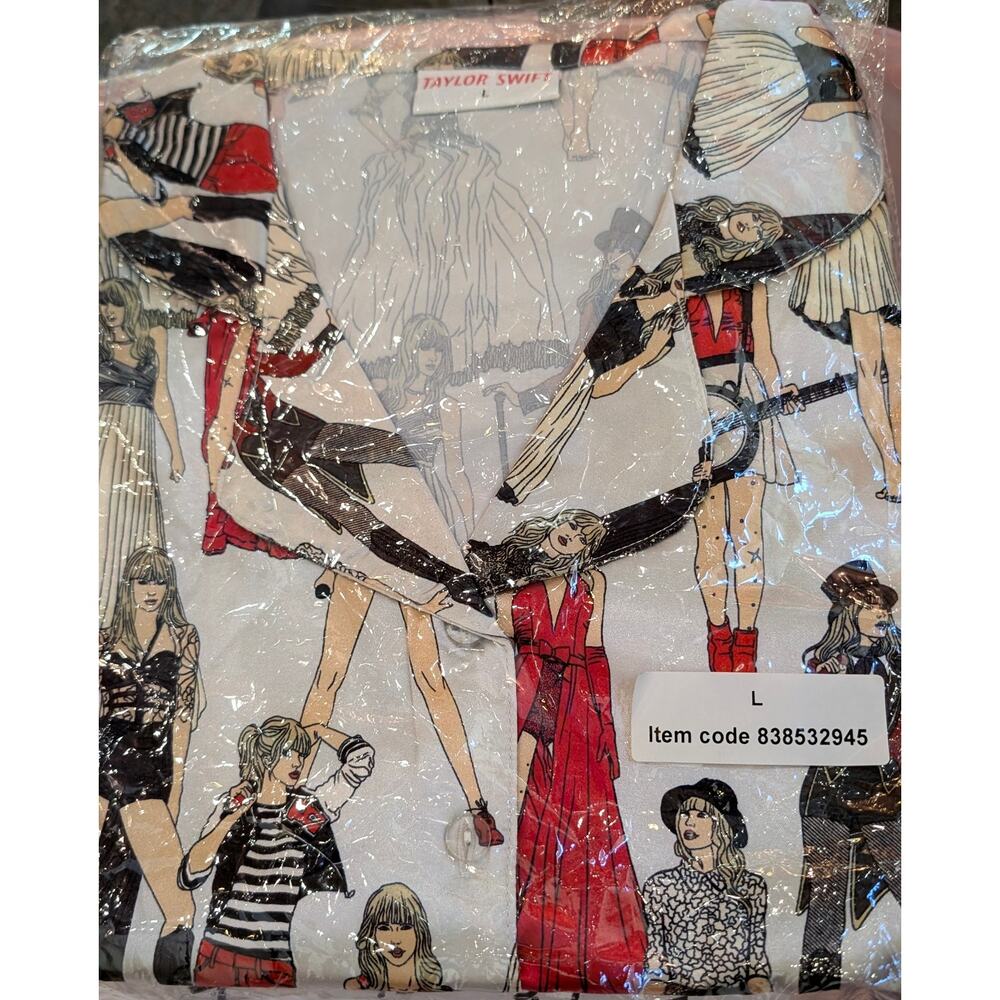 Taylor Swift Red (Taylor's Version) Eras Tour pajamas in size Large.